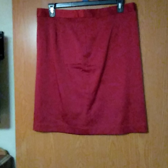 Jacket and skirt - Picture 3 of 4